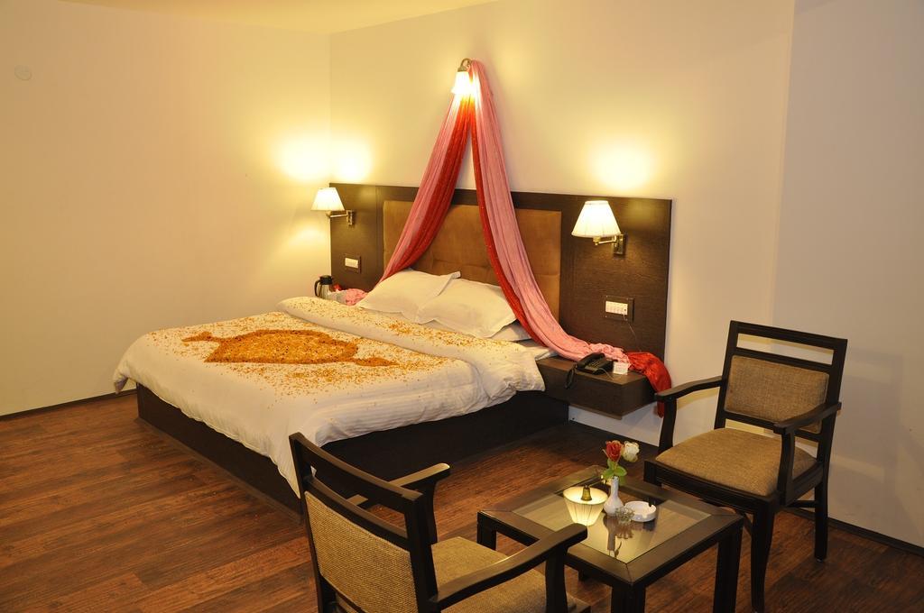 Hotel Sandhya Kasol Manīkaran Стая снимка